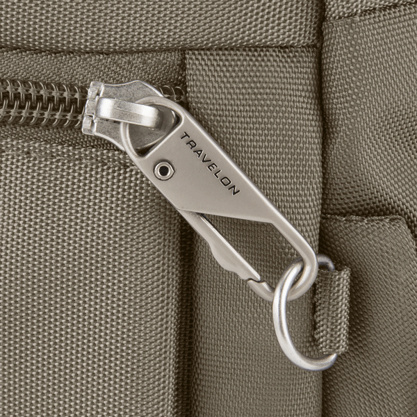 1642242_761 1642242_761