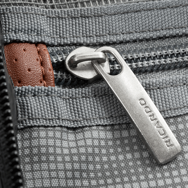 4412428385 4412428385